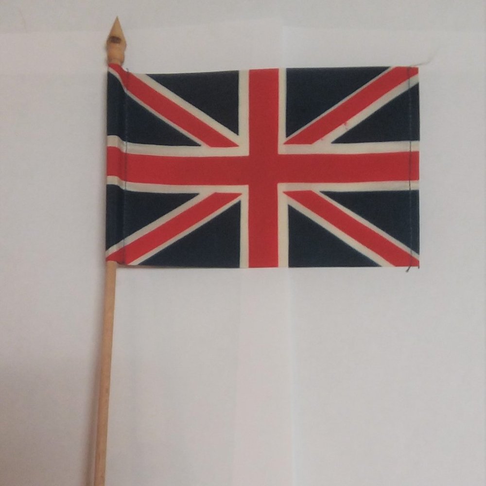 Flag set - Picture 2 of 7